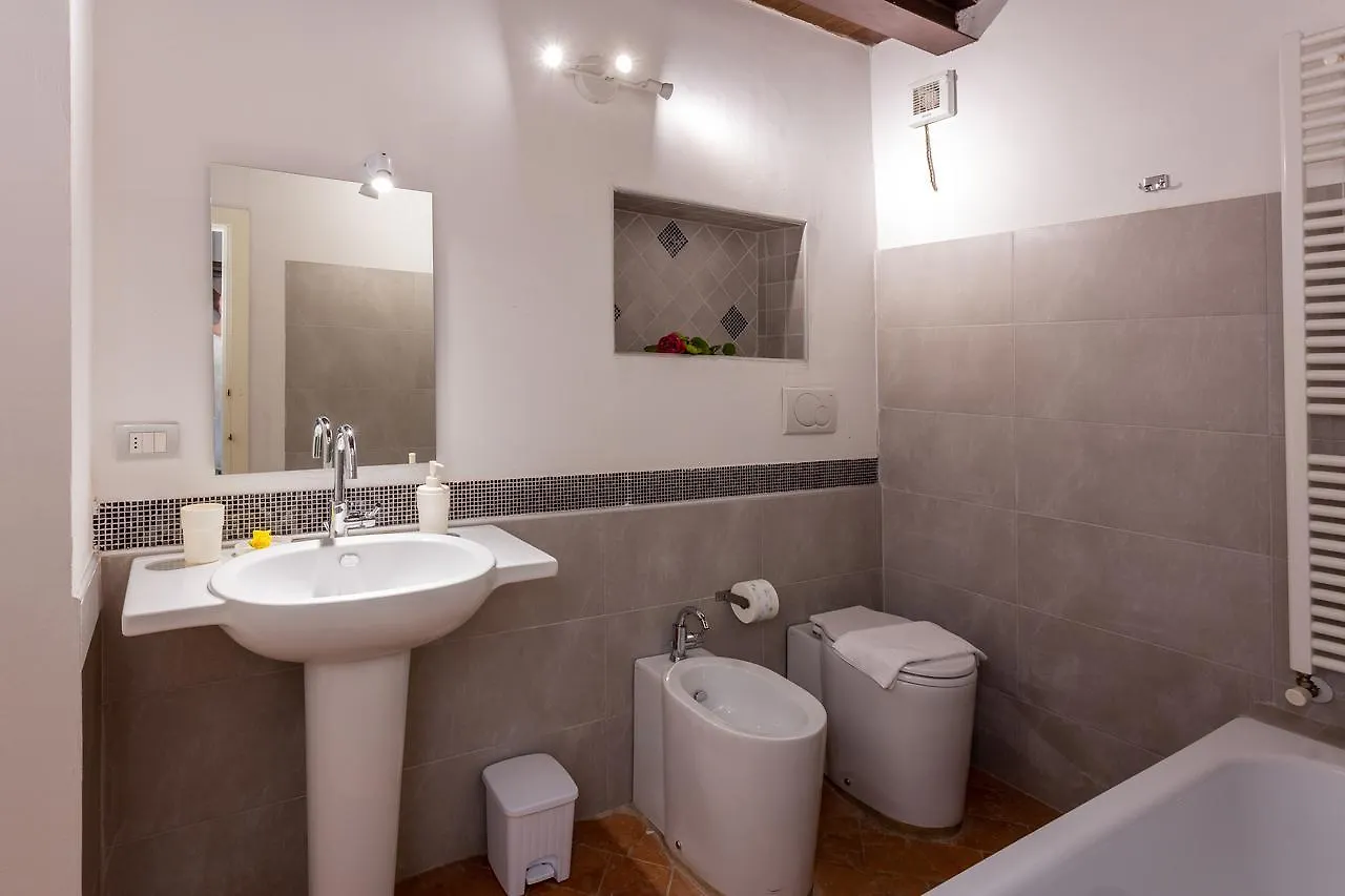 Aparthotel Il Borgo Di Terrensano Siena